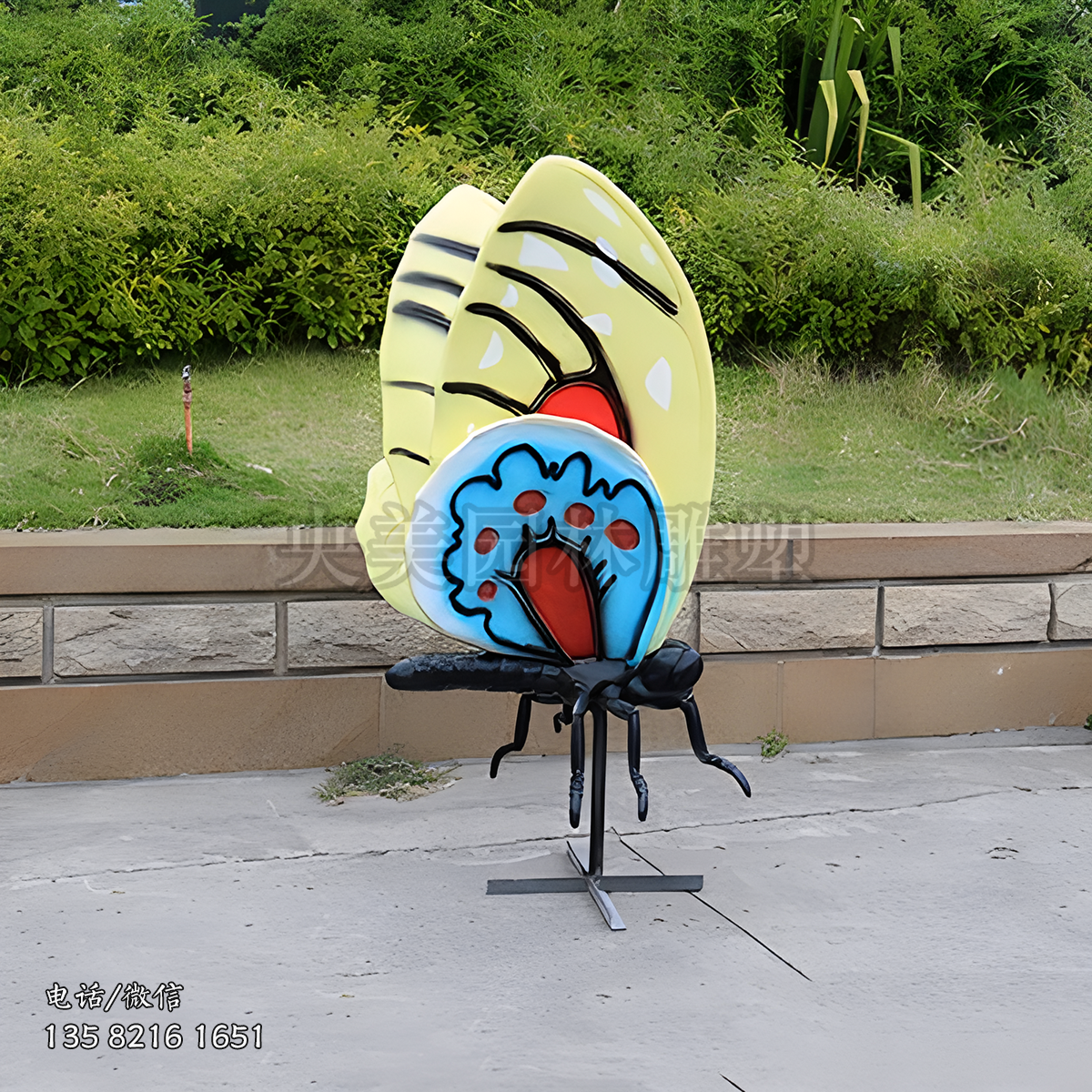 玻璃鋼彩繪蝴蝶雕塑