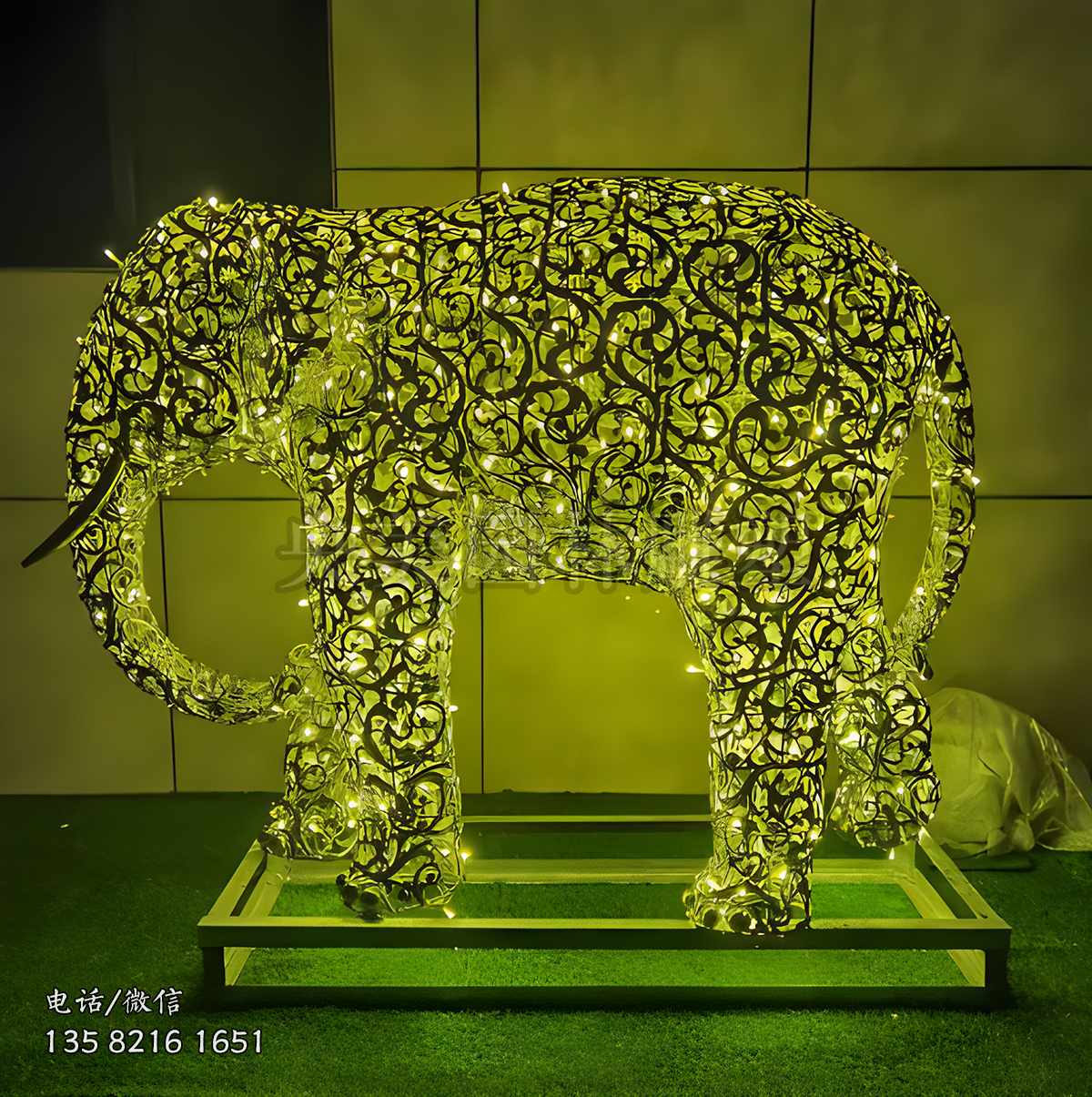 網格鏤空透光不銹鋼大象雕塑